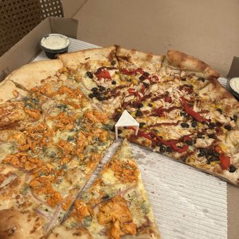 Dewey's Pizza - U-City - RYAN'S INFERNO and SOUTHWEST BBQ CHICKEN - Pizza Near Me - University City, Missouri
