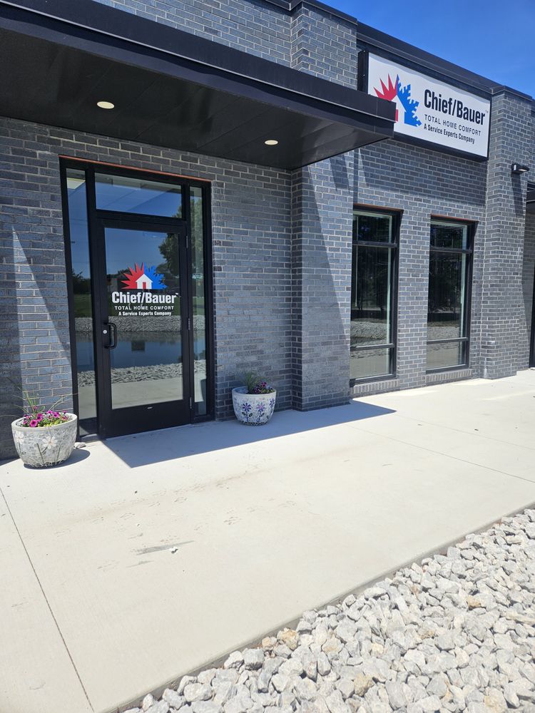 Slide of Chief/Bauer Service Experts