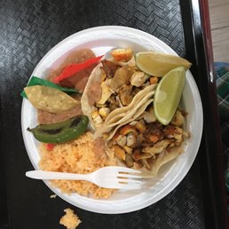 Caldo De Pollo