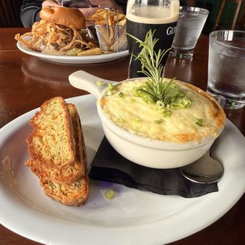 O'Callaghans - Shepherd's pie and a pint of Guinness - Irish Pub Near Me - Carmel-by-the-Sea, California O'Callaghans - Shepherd's pie and a pint of Guinness - Irish Pub Near Me - Carmel-by-the-Sea, California