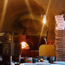 Trattoria Due Sicilie - Wood fired pizza
