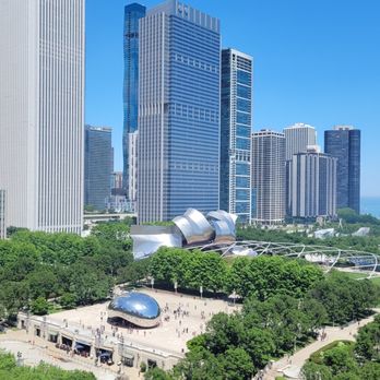 Cindy's Rooftop - The view from Cindy's Rooftop - New American Near Me - Chicago, Illinois