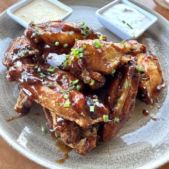 Beach House - Delicious wings - Bars Near Me - Pompano Beach, Florida Beach House - Delicious wings - Bars Near Me - Pompano Beach, Florida