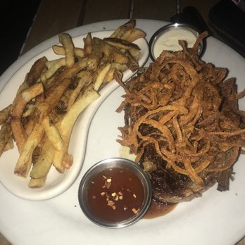Leon's Full Service - Gastropubs Near Me - Decatur, Georgia