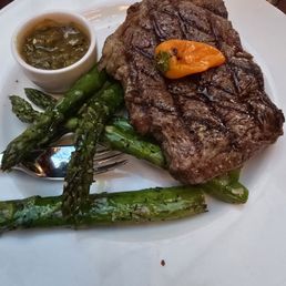 Ribeye and asparagus