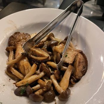 The Cutlery - Mushrooms - Steakhouses Near Me - Honolulu, Hawaii