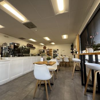 Inicio Coffee - Inside - Coffee & Tea Near Me - Los Angeles, California Inicio Coffee - Inside - Coffee & Tea Near Me - Los Angeles, California