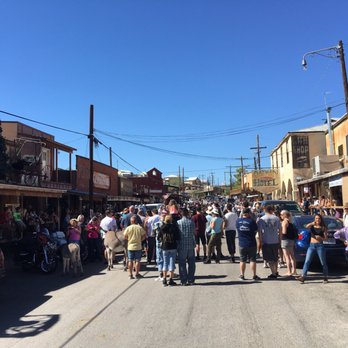 Oatman Hotel - Downtown oatman with the oatman hotel on the right - American Near Me - Oatman, Arizona