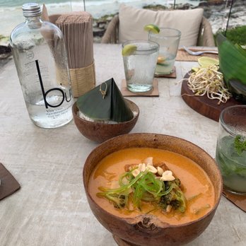 Restaurante Mezzanine - Massaman curry - Thai Near Me - Tulum, ROO Restaurante Mezzanine - Massaman curry - Thai Near Me - Tulum, ROO