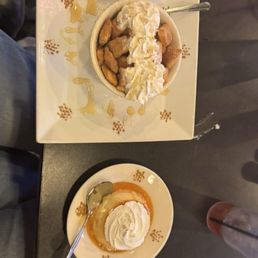 SOPAPILLAS y FLAN SOPAPILLAS y FLAN