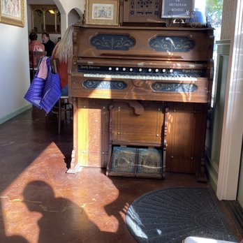 Deja Vu Breakfast Company - Breakfast & Brunch Near Me - Chico, California