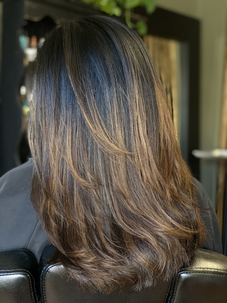 ROOTS SALON & BOUTIQUE Updated September 2024 47 Photos 2464 NY