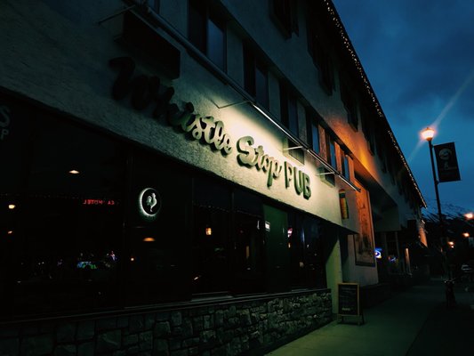 Whistle Stop Pub by null