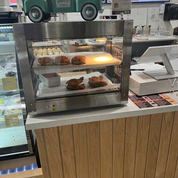 Paris Banh Mi - Fried chicken and pastry - Burgers Near Me - Windsor Heights, Iowa Paris Banh Mi - Fried chicken and pastry - Burgers Near Me - Windsor Heights, Iowa