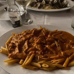 La Fortuna Bar & Restaurant - Penne alla vodka with chicken