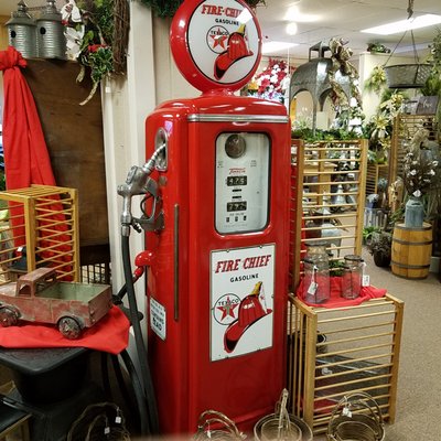 Photo of Bud And Bloom Florist And Gifts - Mooresville, IN, US.