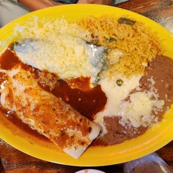Poblanos Mexican Grill - Enchilada plate