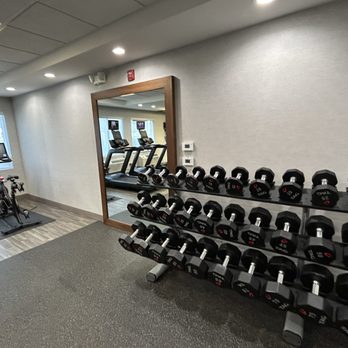 Hampton Inn by Hilton Irvine East - Lake Forest - Dumbbells in gym and Peloton bike - Hotels Near Me - Foothill Ranch, California