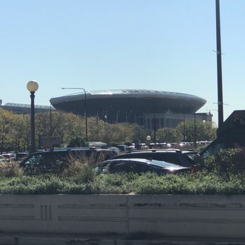 Soldier Field - Looks like a space ship landed on the old field - Stadiums & Arenas Near Me - Chicago, Illinois Soldier Field - Looks like a space ship landed on the old field - Stadiums & Arenas Near Me - Chicago, Illinois