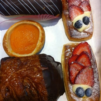 Paris Baguette - Where do I start!?!? - Bakeries Near Me - Fullerton, California