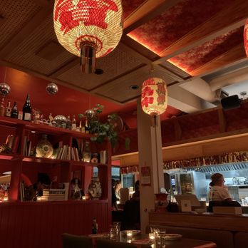 Yaowarat - Inside - Thai Near Me - Portland, Oregon Yaowarat - Inside - Thai Near Me - Portland, Oregon