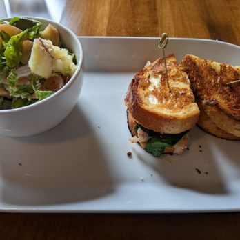 Duza's Kitchen - Turkey sandwich with potato salad - Breakfast & Brunch Near Me - Payson, Arizona
