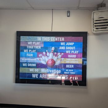 Nutmeg Bowl - Bowling Near Me - Fairfield, Connecticut