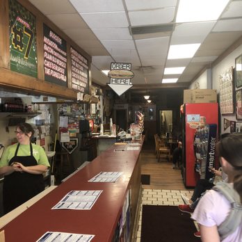 Peppi's - Dining room - Burgers Near Me - Pittsburgh, Pennsylvania Peppi's - Dining room - Burgers Near Me - Pittsburgh, Pennsylvania