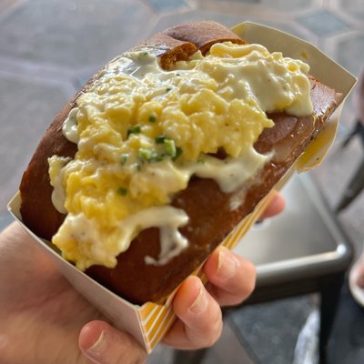 Egg Tuck by null
