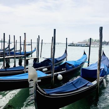 Canal Grande - Landmarks & Historical Buildings Near Me