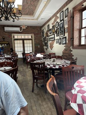 Angeloni's Restaurant and Pizzeria by null