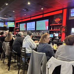 On Tap Grille & Bar - Bar area