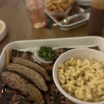 Animales Barbeque Co. - Pork belly & Mac and cheese - Barbeque Near Me - Minneapolis, Minnesota