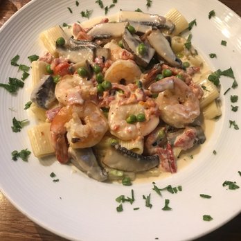 Alfredo's Pizzeria - Italian Near Me - Ridge, New York Alfredo's Pizzeria - Italian Near Me - Ridge, New York