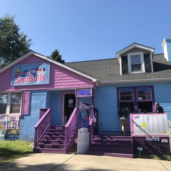Pelicans Snoballs - a purple and blue building - Shaved Ice Near Me - Harrisburg, North Carolina