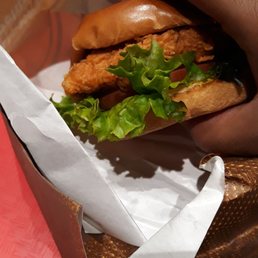 Deluxe Chicken Sandwich