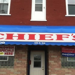 Chief's Bar & Grill - Great Bar