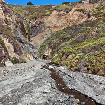 Pacifica's Secret Waterfall - Beaches Near Me Pacifica's Secret Waterfall - Beaches Near Me