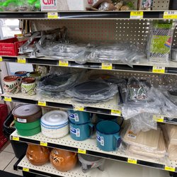 La Michoacana Meat Market - Mexican pottery