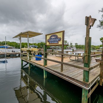 Steinhatchee River Club - Great dock for cleaning fish and hanging out with friends. - RV Parks Near Me - Steinhatchee, Florida
