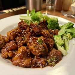 August Moon Chinese Bistro - Beef (or chicken) and spicy sesame+hoisin sauce