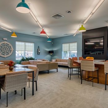 Valor Apartment Homes - Mix and mingle with your neighbors in the clubhouse - Apartments Near Me - Fredericksburg, Virginia Valor Apartment Homes - Mix and mingle with your neighbors in the clubhouse - Apartments Near Me - Fredericksburg, Virginia