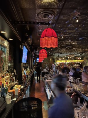 Big City Tavern by null