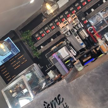 Troisieme Cafe - Counter - Coffee & Tea Near Me - Wilmington, Delaware Troisieme Cafe - Counter - Coffee & Tea Near Me - Wilmington, Delaware