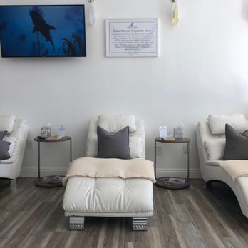 Hydration Room - The IV lounge - IV Hydration Near Me - Santa Monica, California Hydration Room - The IV lounge - IV Hydration Near Me - Santa Monica, California