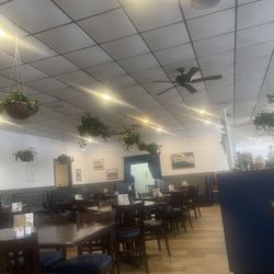 Grecian Gardens - Dining area