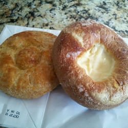 Corona's Panaderia - Bisqueta, pan con crema