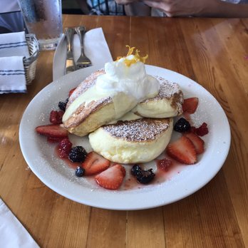 Cream Pot - Fluffy Pancakes - Breakfast & Brunch Near Me - Honolulu, Hawaii