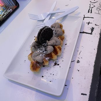 Vova Cafe - Oreo cream croffle - Coffee & Tea Near Me - Las Vegas, Nevada Vova Cafe - Oreo cream croffle - Coffee & Tea Near Me - Las Vegas, Nevada