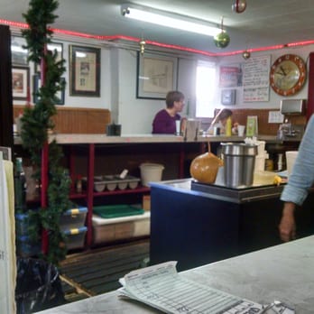 Ross's Diner - Casual but warm environment - Southern Near Me - Cartersville, Georgia